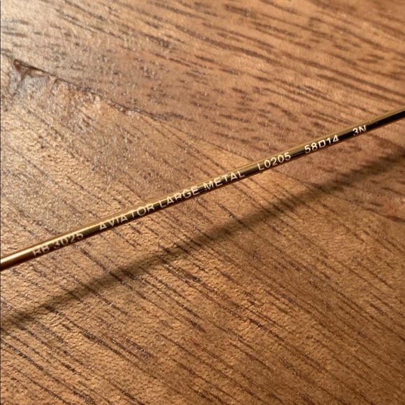 Ray-Ban Aviators RB3025 - Picture 3 of 4